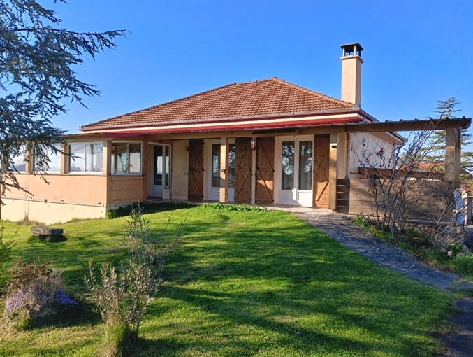 ambres  Jardin Carport Camping-car Réf 25342 DCV Immobilier Decazeville 12300 Aveyron.JPG