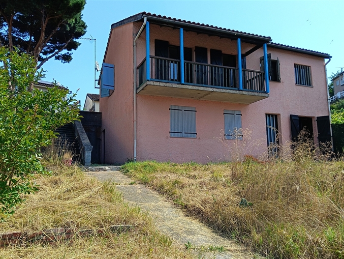 C Balcon Jardin Cave Garage Decazeville Réf 25352 DCV Immobilier Decazeville 12300 Aveyron.JPG